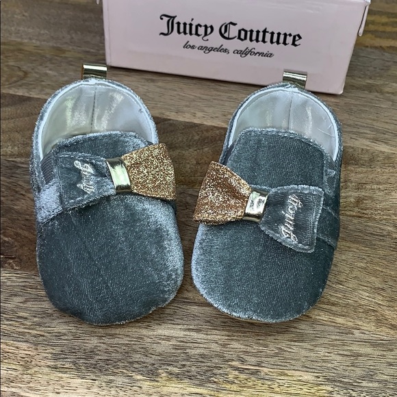 Juicy Couture Other - Juicy Couture baby chino crib shoes